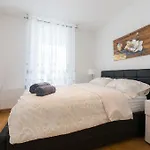 شقة Njegoseva With Big Terrace *